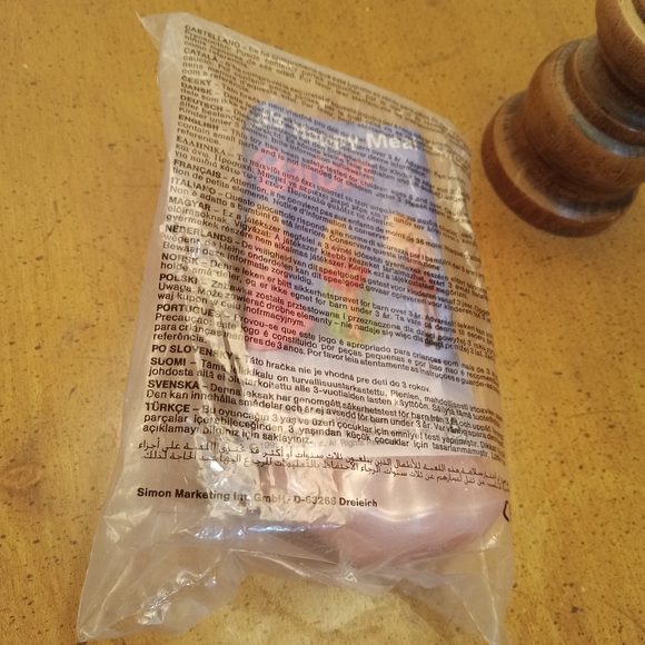 Butterfly Barbie 1995 McDonald's Figurine with Stand - Picture 4 of 6